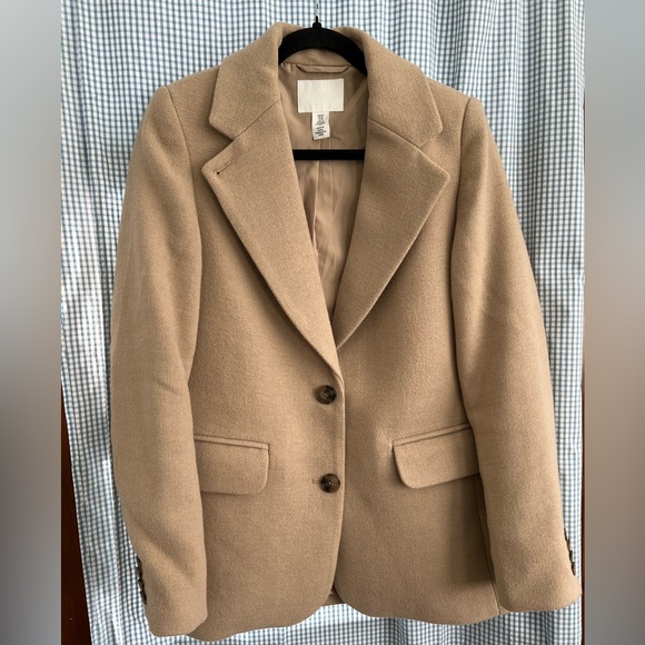H&M Jackets & Blazers - H&M Classic Camel Blazer